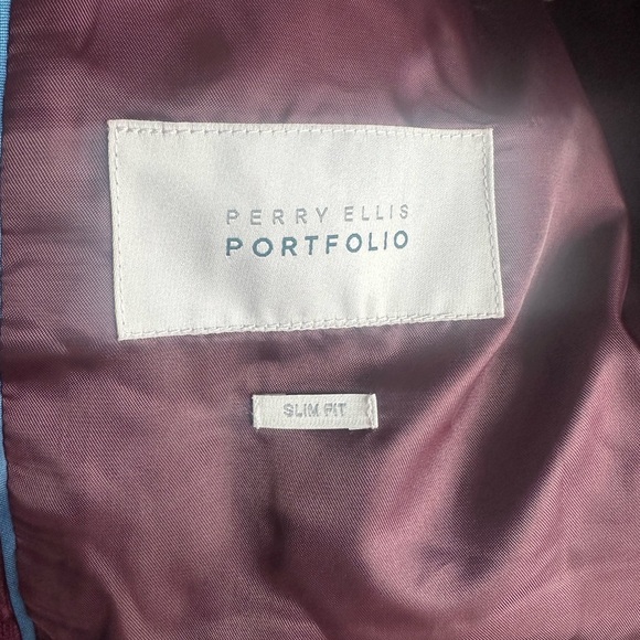 Perry Ellis Deep Red Blazer - Picture 5 of 5